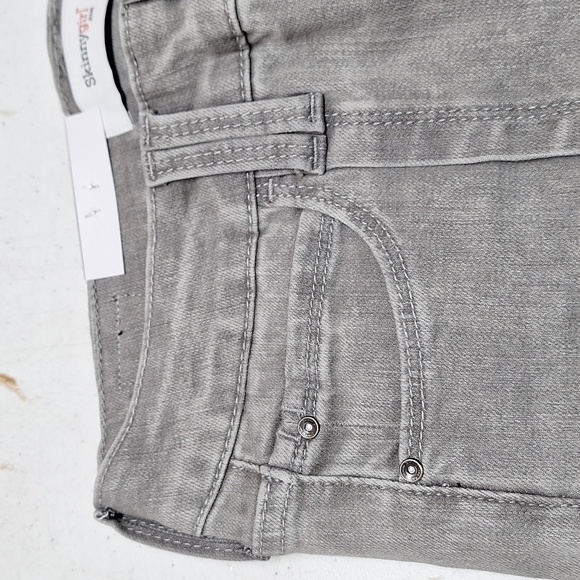 NEW! Skinny Girl December High-Rise Slim Straight Gray Jeans - Picture 3 of 6
